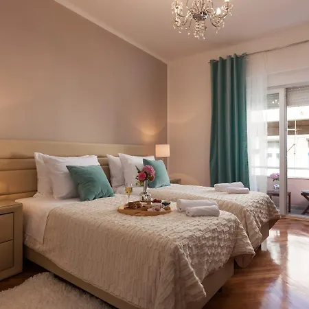 Apartment Apolon - In The Center Of Old Town